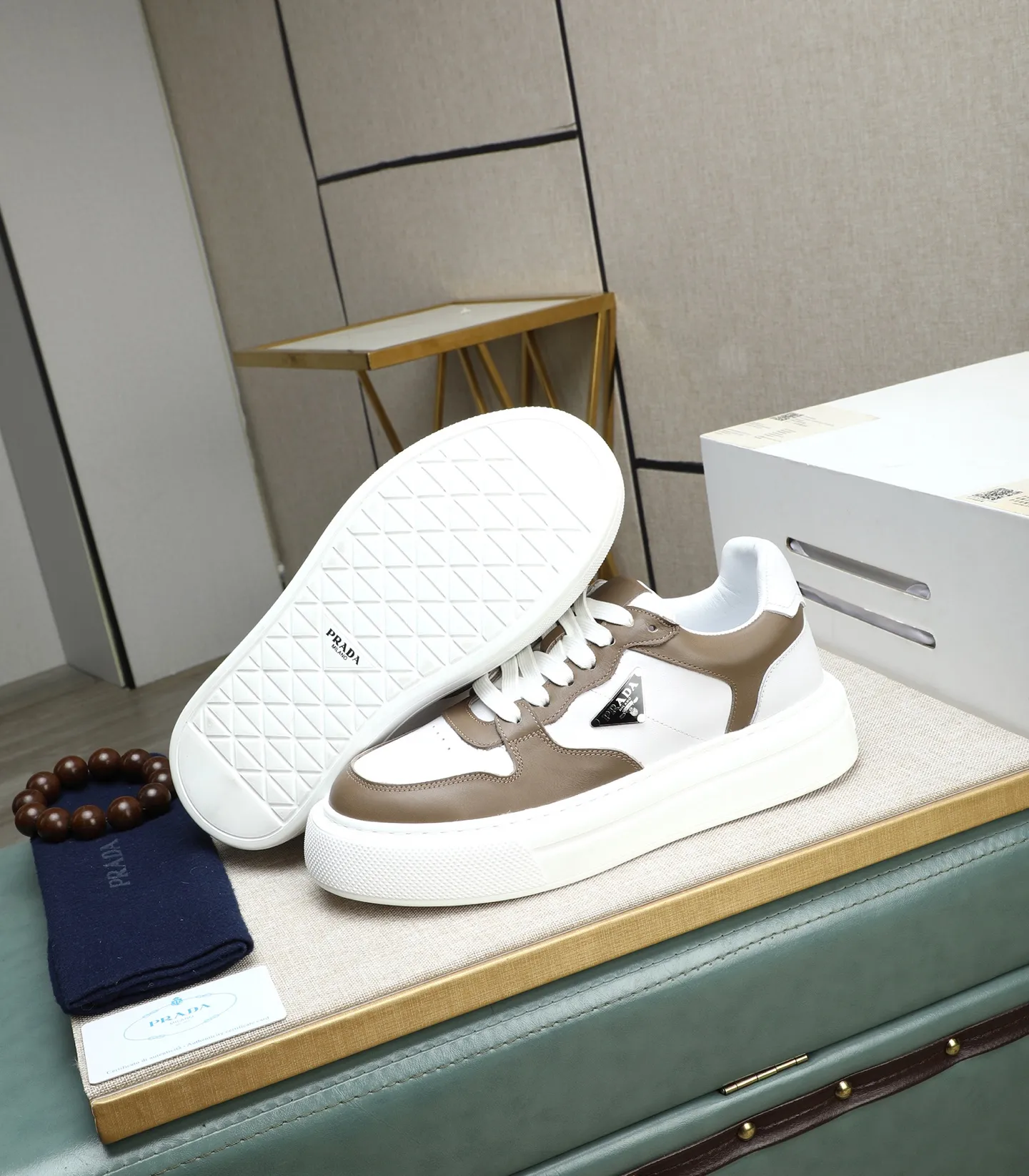 Men's shoes 💰500 🌹🌹[PRADA—Prada] 2025 latest model 🙈original replica! 👟👟👟Available here. The workmanship is top-notch. The upper is made of Italian 🇮🇹Imported calfskin. ❗️Breathable genuine leather lining @Suitable for travel. The original version has an enlarged engraved sole, making it suitable for all kinds of travels, showing low-key luxury. Let quality speak for itself. Color: Size: 38-44